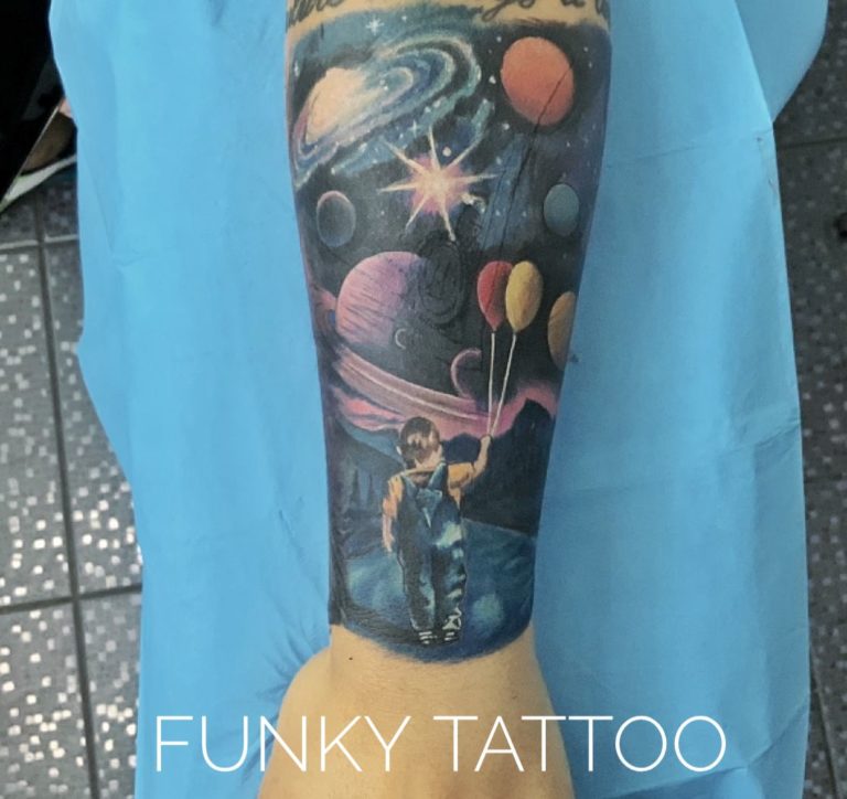 tatuaj fete mana salon tatuaje si piercing Funky tattoo Bucuresti