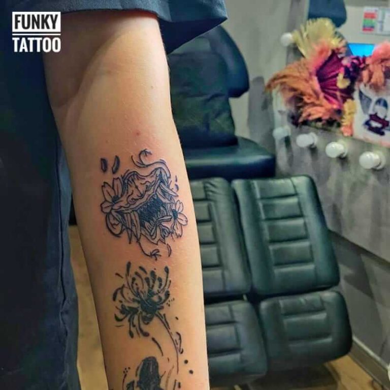 tatuaje pe antebrat tatuaje fete tatuaje dragute pe mana salon de tatuaje bucuresti