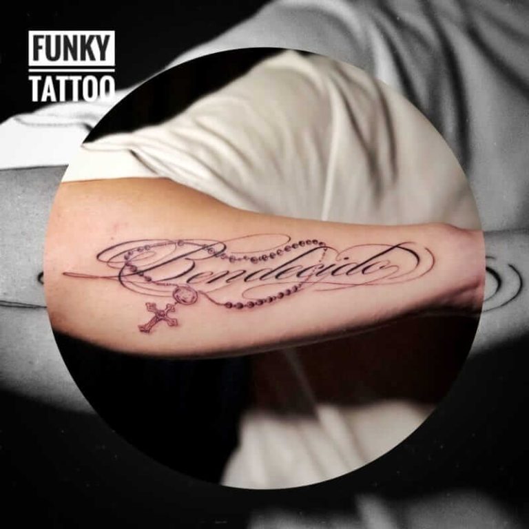 tatuaj antebrat tatuaj baieti pe mana tatuaj scris