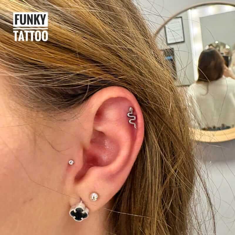Salon piercing Bucuresti piercing tragus piercing buric piercing helix