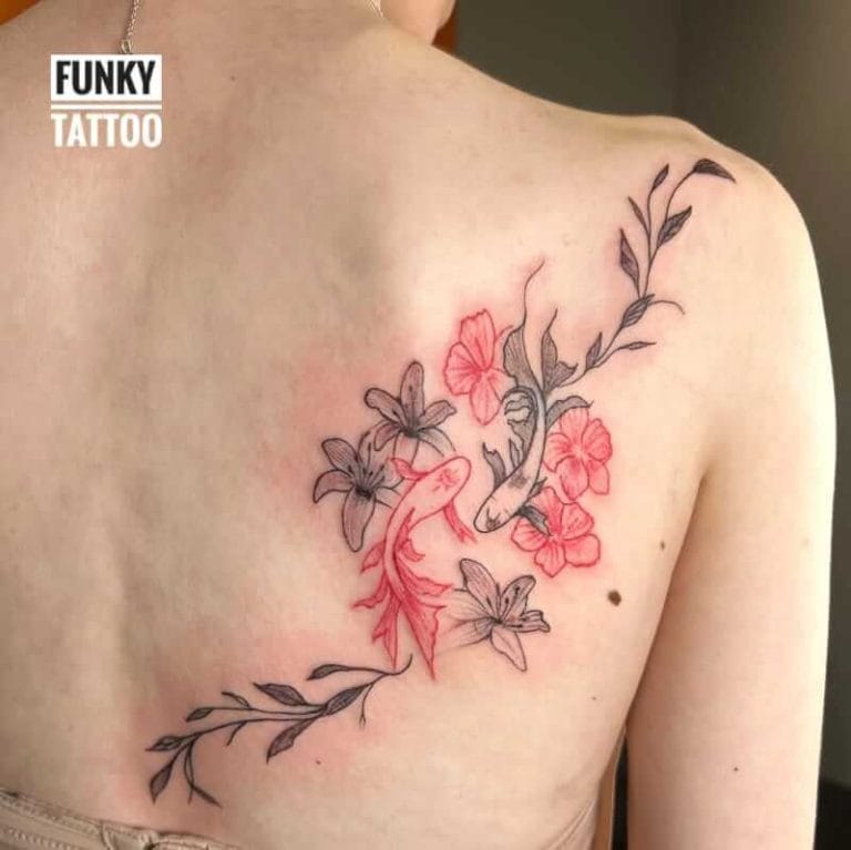 tatuaje fete modele tatuaje flori salon tatuaje