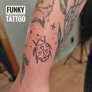 tatuaje mici tatuaj mana salon de tatuaje