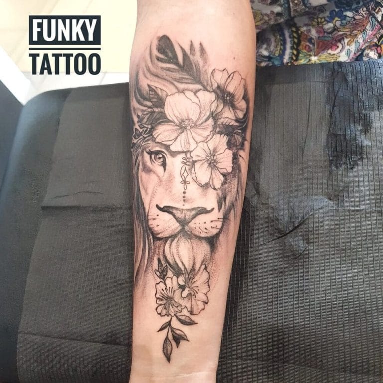 tatuaj antebrat tatuaj mana tatuaje fete modele de tatuaje salon tatuaje