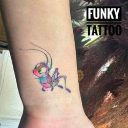 tatuaje mici tatuaje fete tatuaje color la incheiatura modele tatuaje